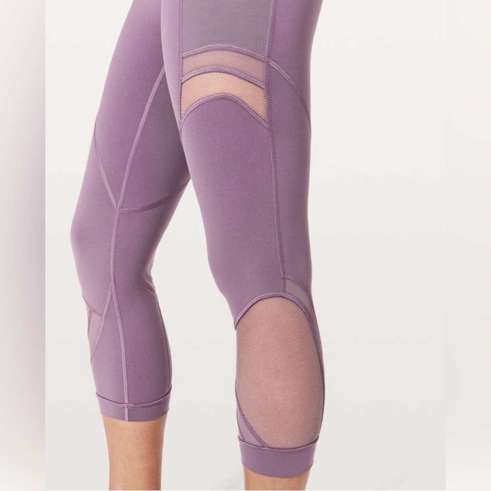 Lululemon Wunder Forget The Sweat Crop Leggings Smoked Mulberry Mesh Size 4 - Picture 4 of 8
